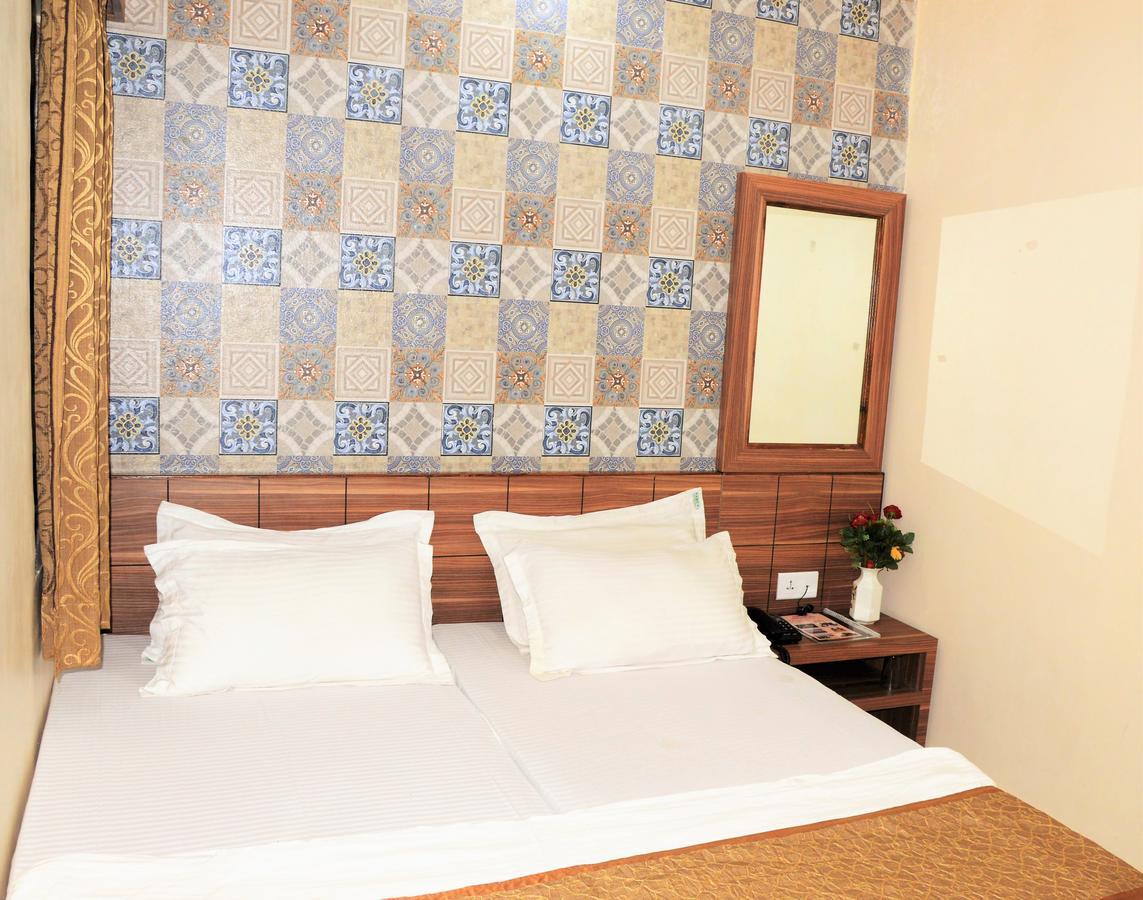 Hotel Ata Inn And Restaurant Ajmer Buitenkant foto
